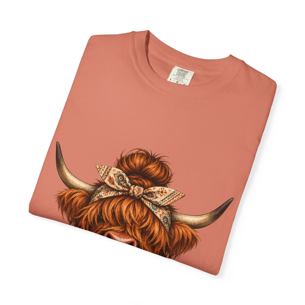 Highland Cow Coffee T-Shirt – Cute Scottish Cow Holding Coffee Graphic Tee