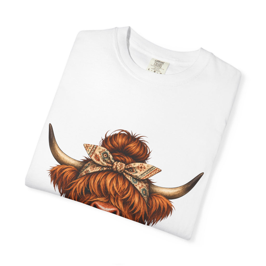 Highland Cow Coffee T-Shirt – Cute Scottish Cow Holding Coffee Graphic Tee